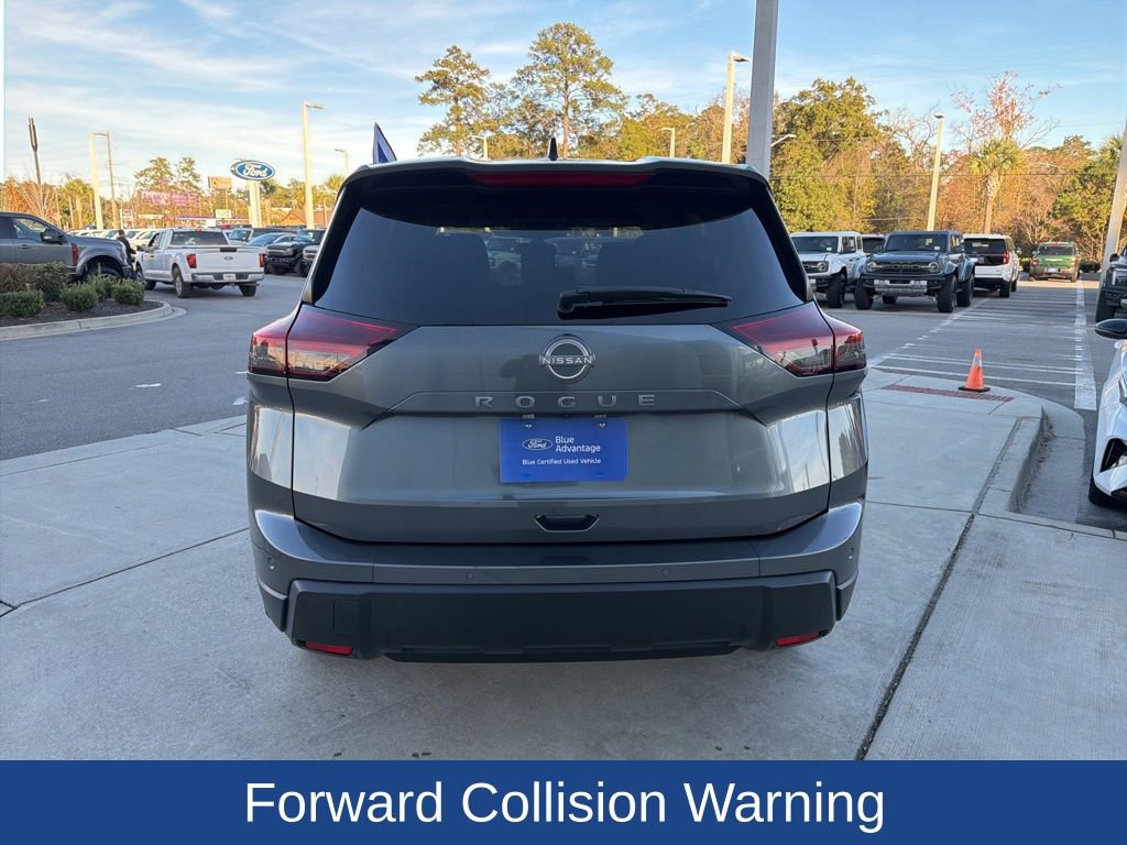 Used 2024 Nissan Rogue S image 7
