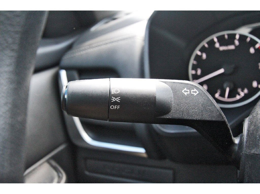 Used 2024 Nissan Rogue S FWD image 19