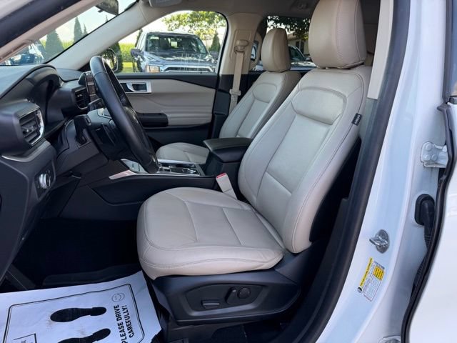 Certified 2020 Ford Explorer XLT w/ Equipment Group 202A AWD/4WD image 12