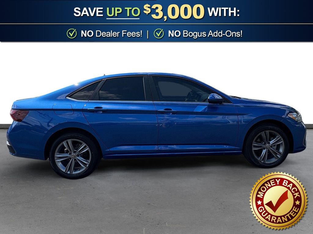 Used 2024 Volkswagen Jetta SE FWD image 8
