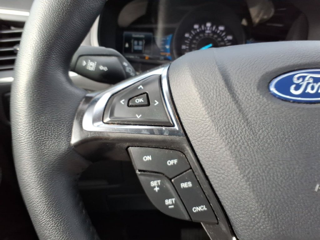 Certified 2024 Ford Edge Titanium AWD/4WD image 15