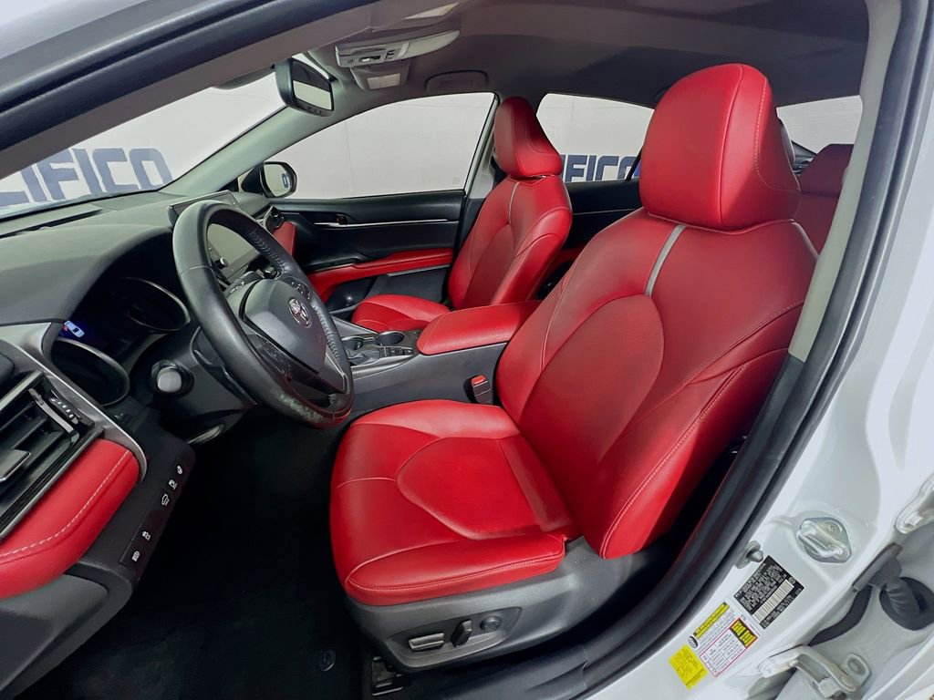 Used 2021 Toyota Camry XSE image 13