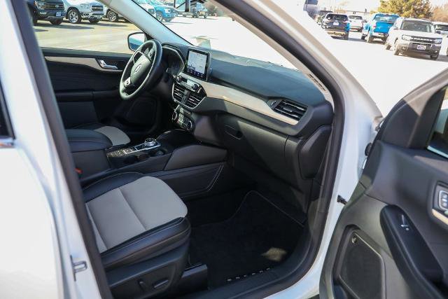 Certified 2022 Ford Escape Titanium w/ Titanium Elite Package image 30