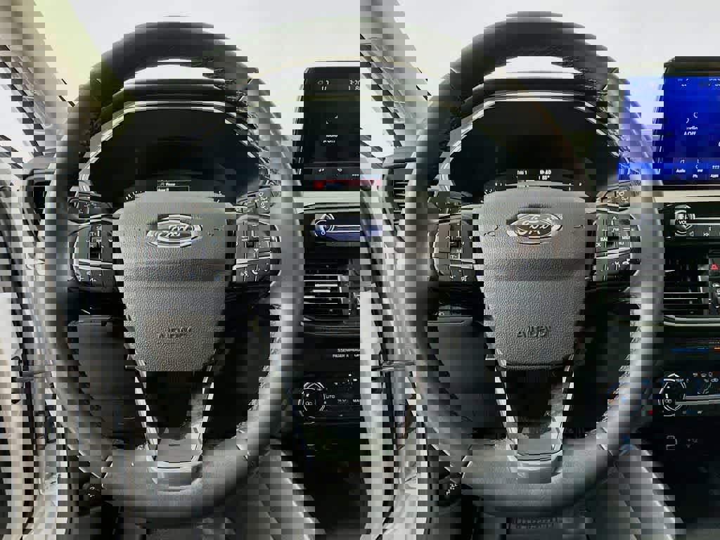 Certified 2022 Ford Escape SE w/ Cold Weather Package image 15