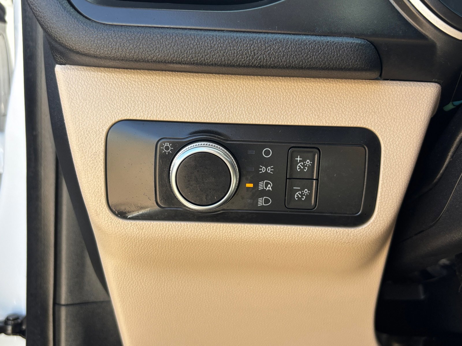 Certified 2022 Ford Escape SE FWD image 14