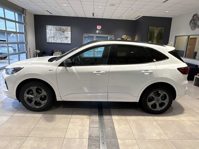Certified 2024 Ford Escape ST-Line w/ Tech Pack #1 AWD/4WD image 6