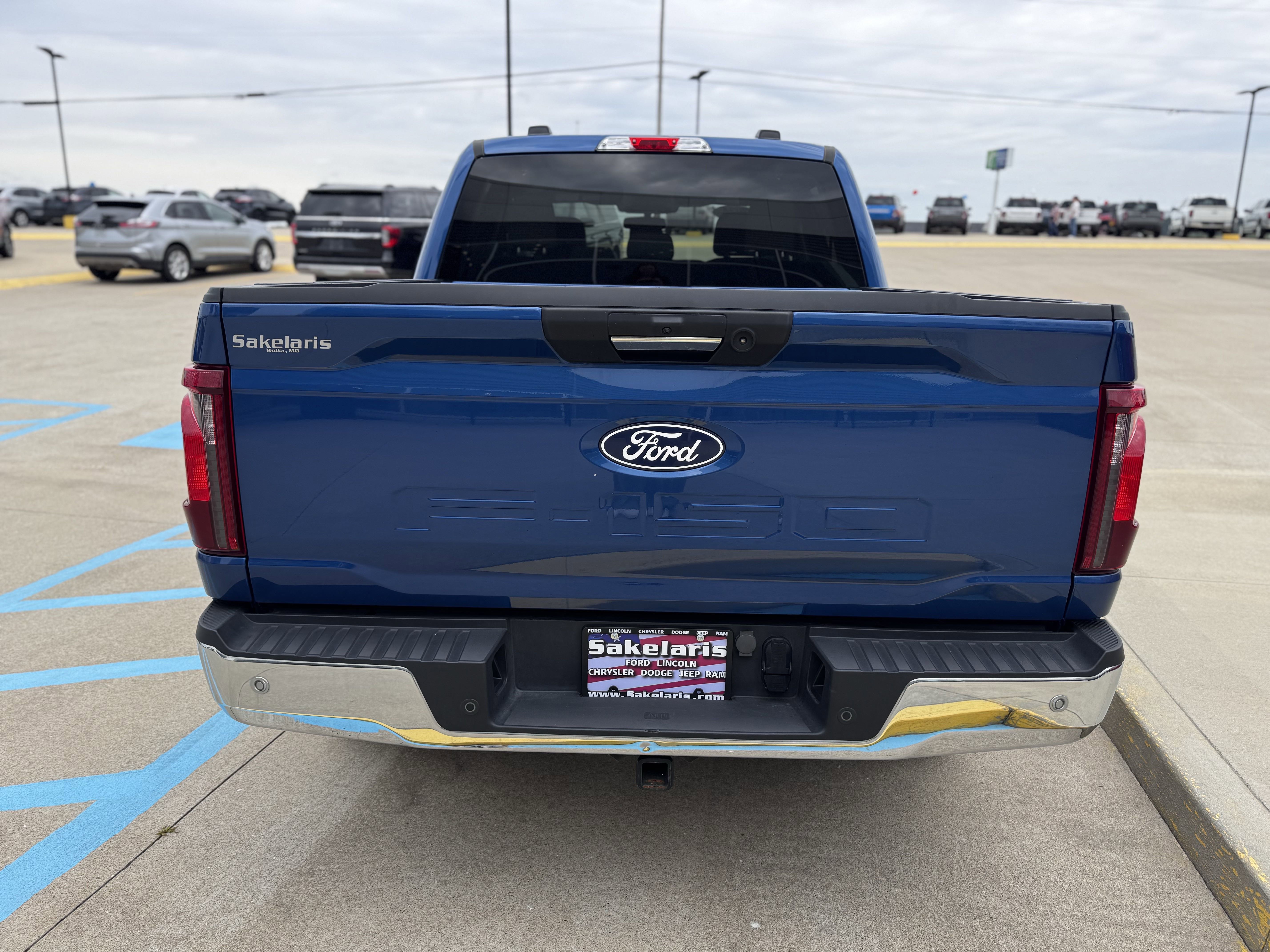 Certified 2024 Ford F150 XLT w/ Mobile Office Package image 4