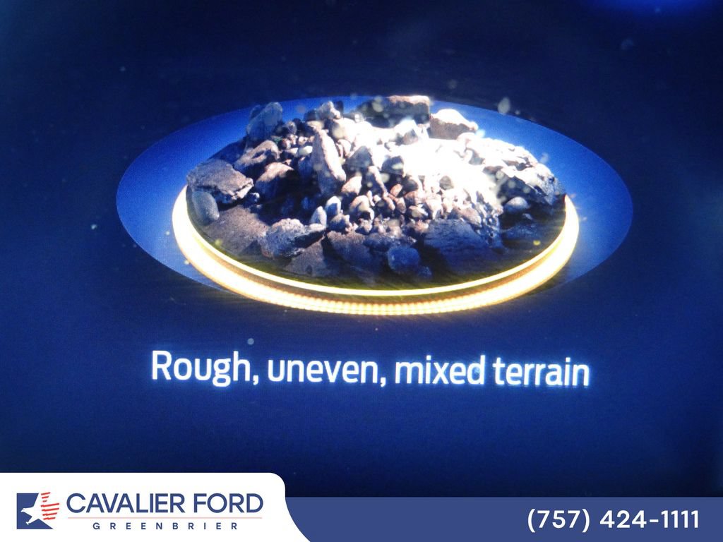 Certified 2025 Ford Explorer ST-Line AWD/4WD image 40