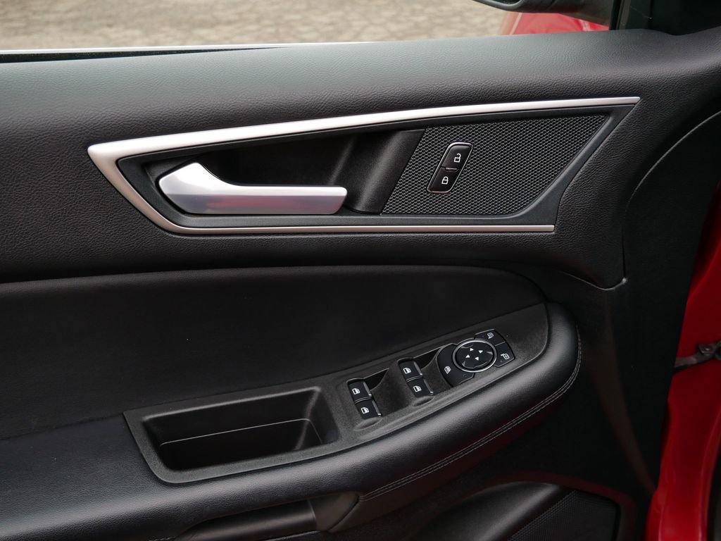 Certified 2023 Ford Edge SEL w/ Convenience Package image 16