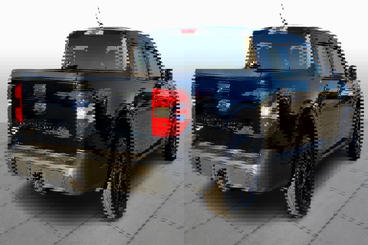 Certified 2024 Ford Maverick XLT w/ Equipment Group 300A Standard image 3