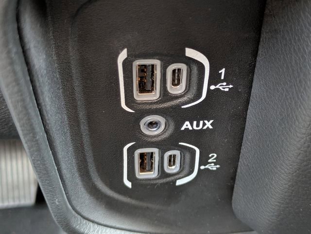 Used 2019 RAM 1500 Laramie image 22