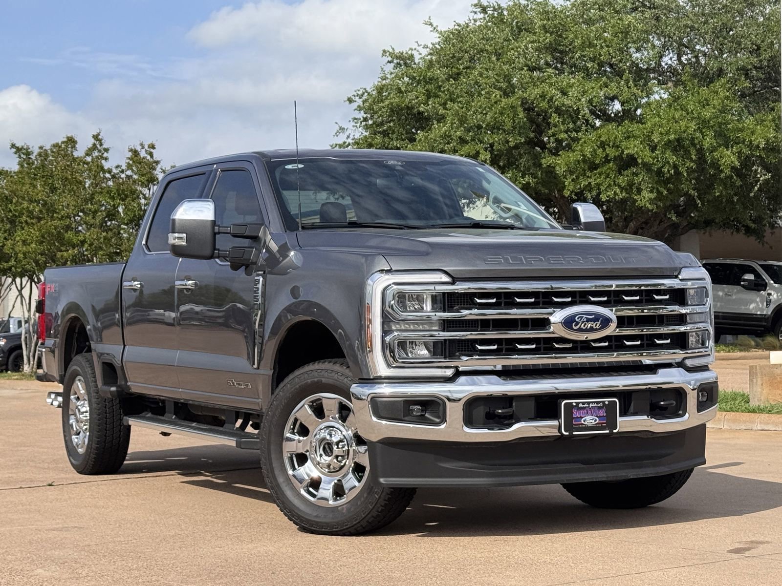 Certified 2025 Ford F250 Lariat w/ Chrome Package image 8