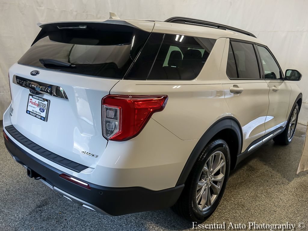 Certified 2024 Ford Explorer XLT w/ Equipment Group 202A AWD/4WD image 8