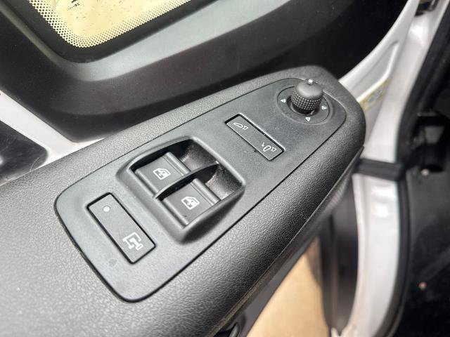 Used 2024 RAM ProMaster 2500 w/ Convenience Group FWD image 13