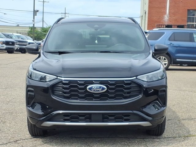 Certified 2024 Ford Escape ST-Line w/ Tech Pack #1 AWD/4WD image 15