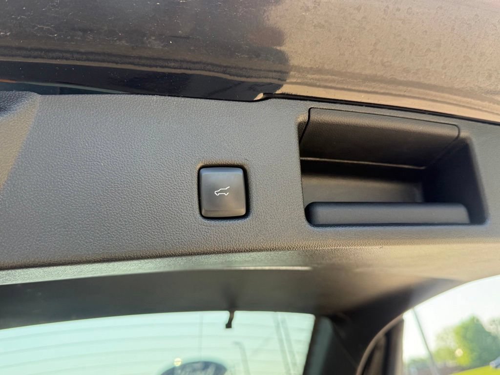 Certified 2023 Ford Escape Active AWD/4WD image 19