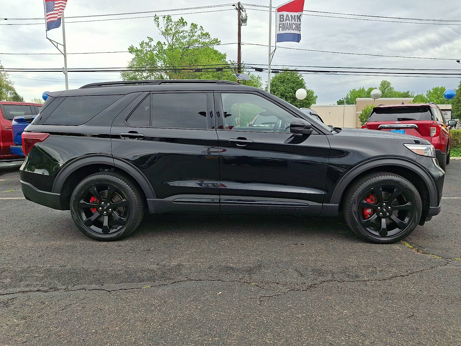 Certified 2023 Ford Explorer ST w/ Equipment Group 401A AWD/4WD image 8