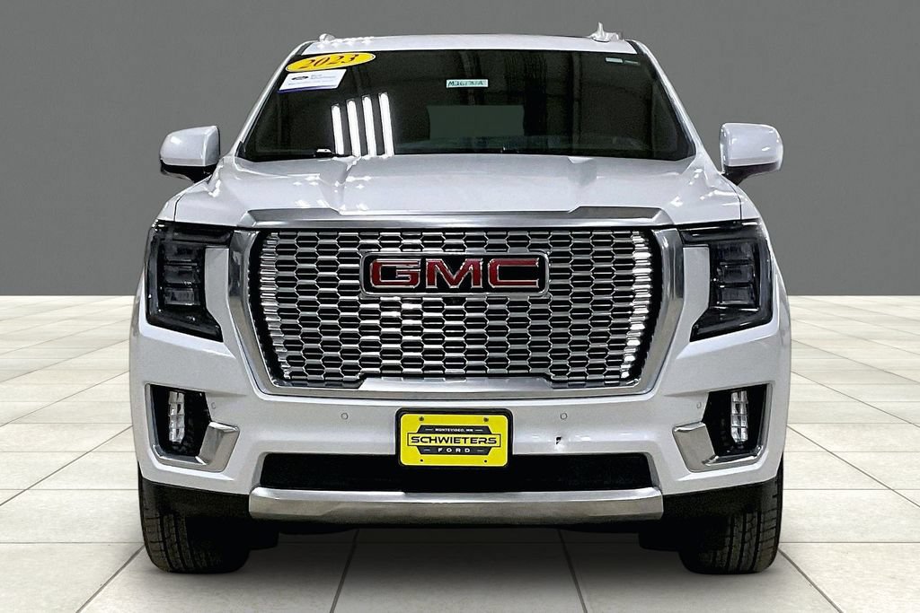 Used 2023 GMC Yukon Denali w/ LPO, Floor Liner Package AWD/4WD image 3