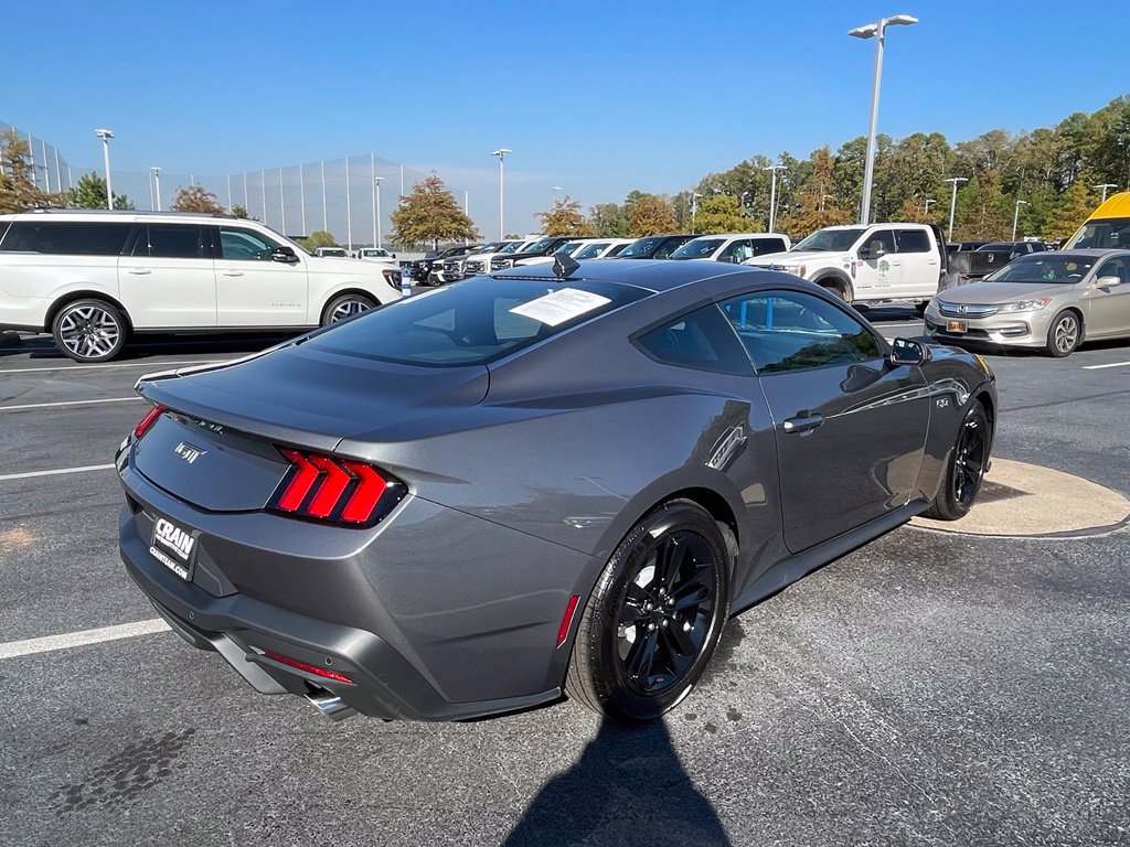 Certified 2025 Ford Mustang GT RWD image 7