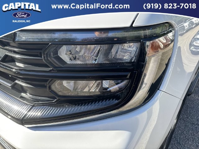 Certified 2025 Ford Expedition Active AWD/4WD image 11