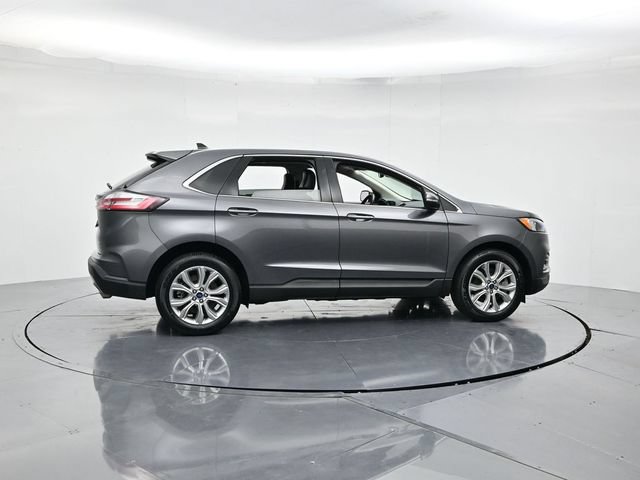 Certified 2022 Ford Edge Titanium AWD/4WD image 2