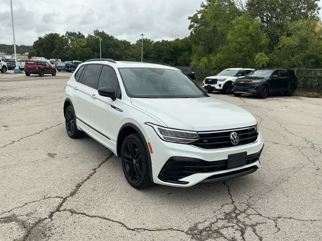 Used 2022 Volkswagen Tiguan SE R-Line AWD/4WD image 6