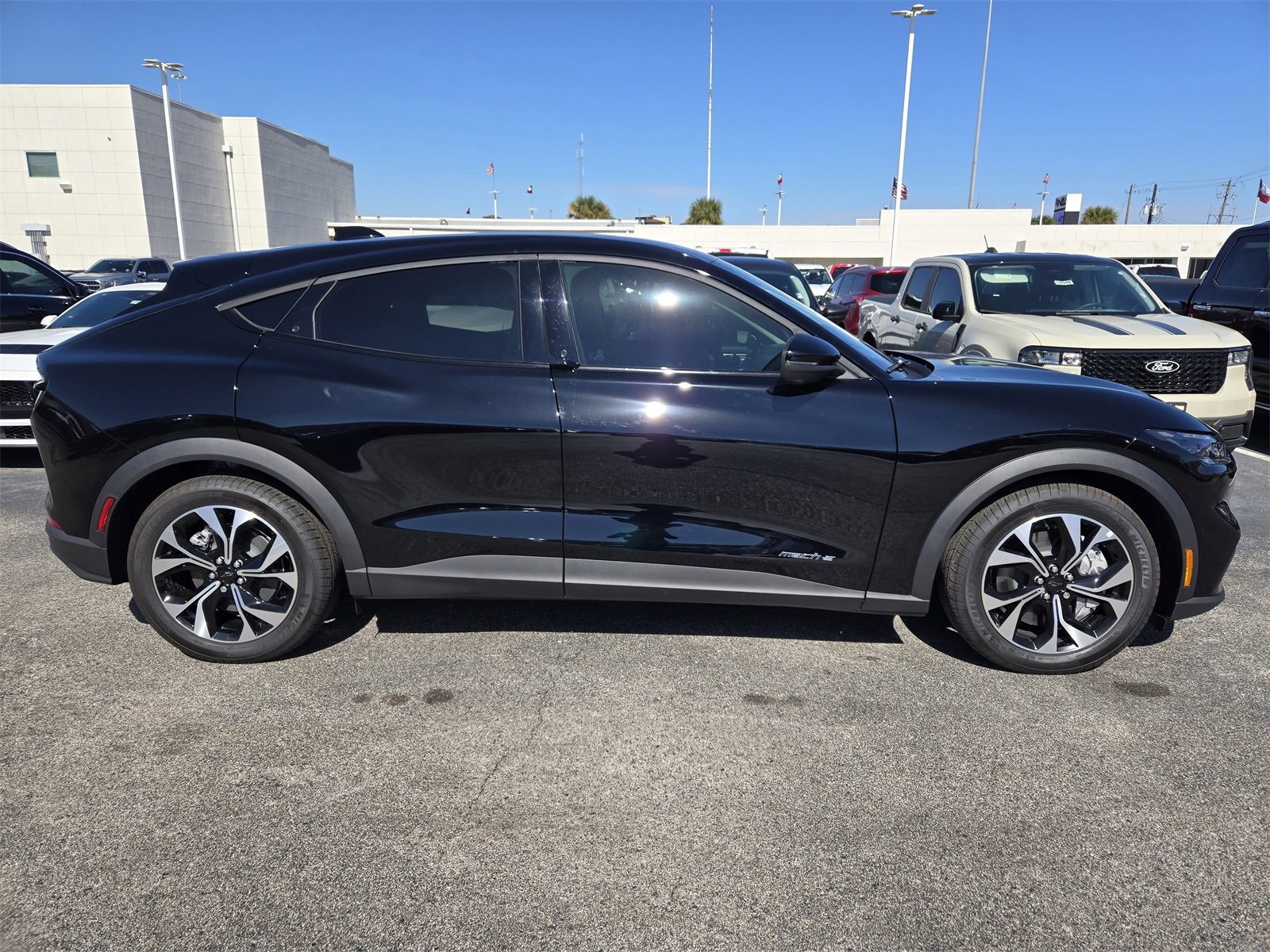 Certified 2025 Ford Mustang Mach-E Select image 2