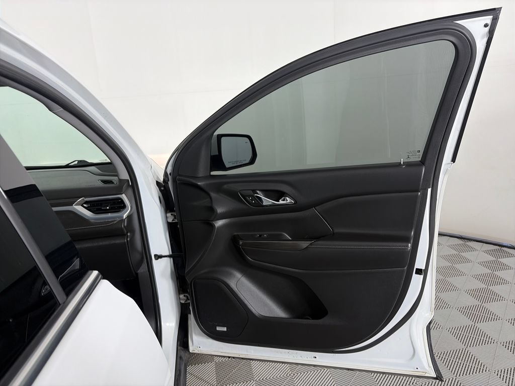 Used 2018 GMC Acadia SLT AWD/4WD image 30