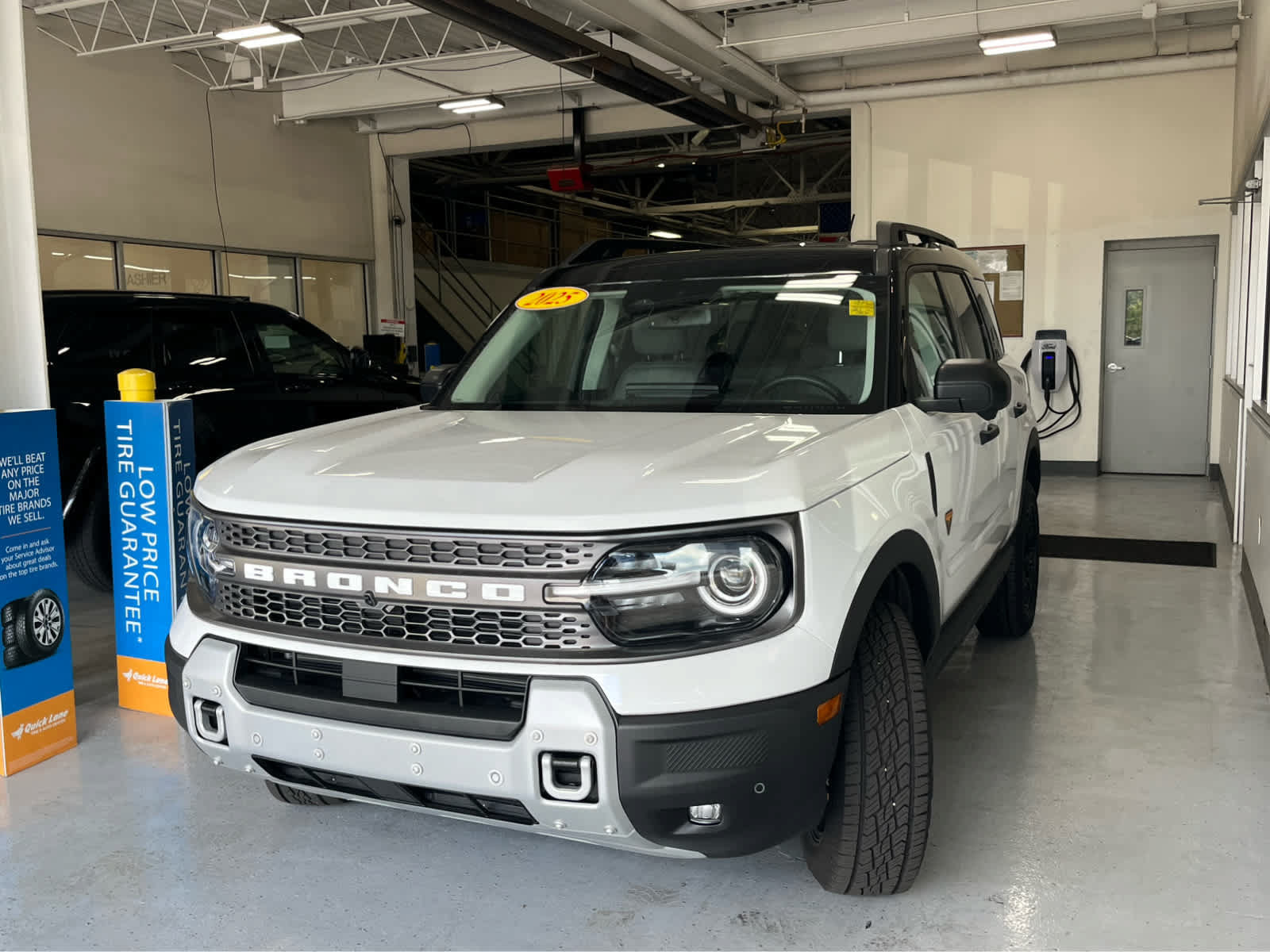 Certified 2025 Ford Bronco Sport Badlands w/ Badlands Tech Package AWD/4WD image 5