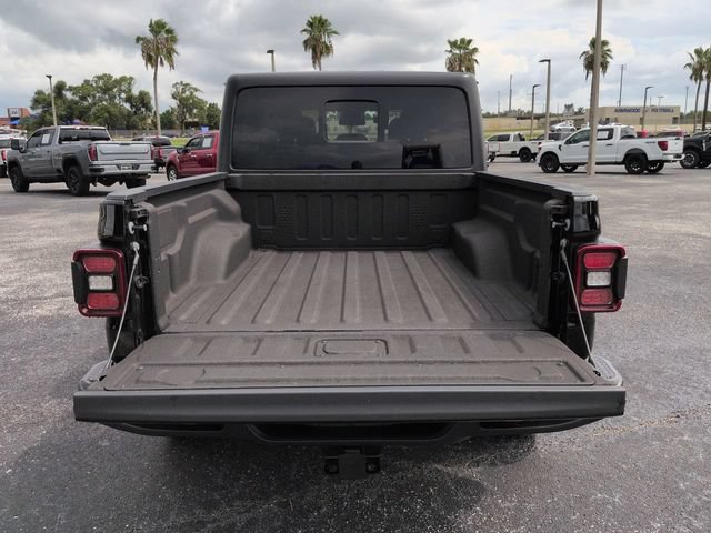 Used 2025 Jeep Gladiator Mojave AWD/4WD image 13