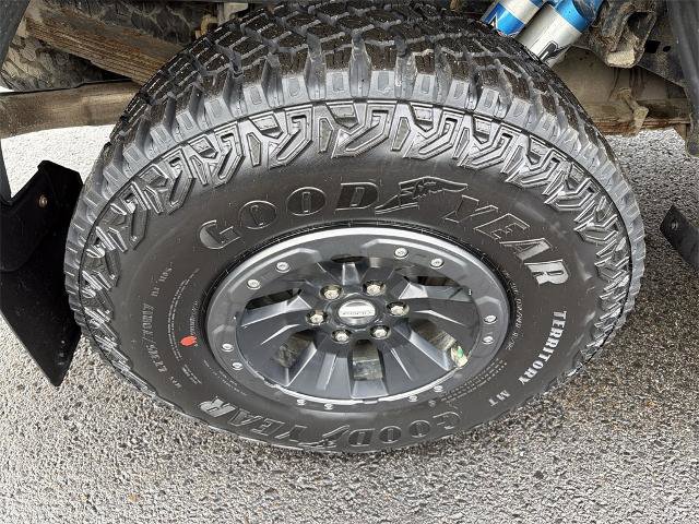 Certified 2018 Ford F150 Raptor w/ Equipment Group 802A Luxury image 2