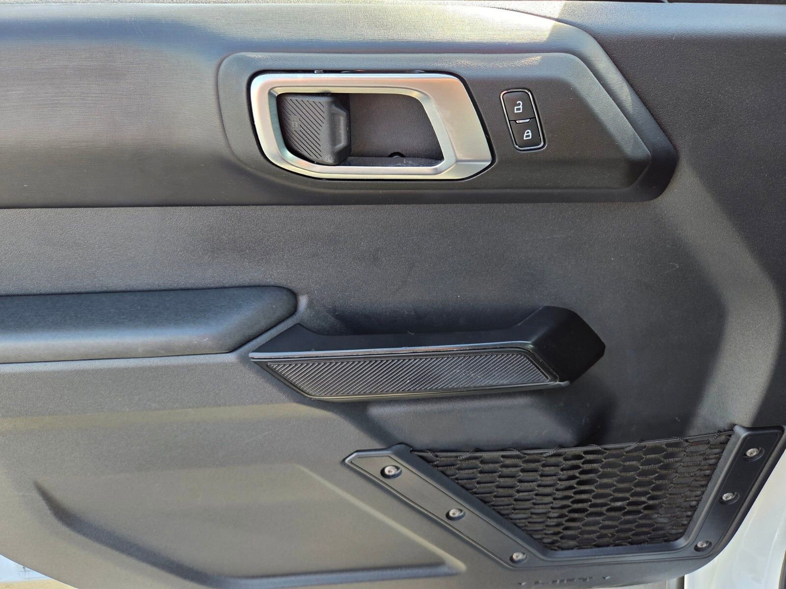 Certified 2025 Ford Bronco Badlands AWD/4WD image 17