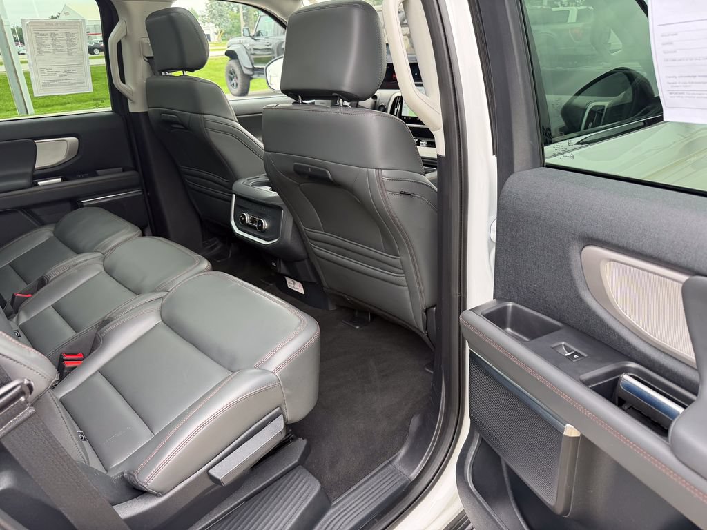 Certified 2025 Ford Expedition Active AWD/4WD image 19