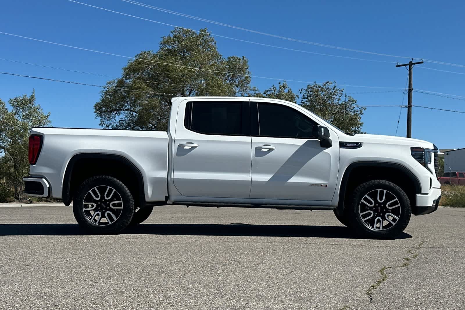 Used 2026 GMC Sierra 1500 AT4 w/ AT4 Premium Package AWD/4WD image 8