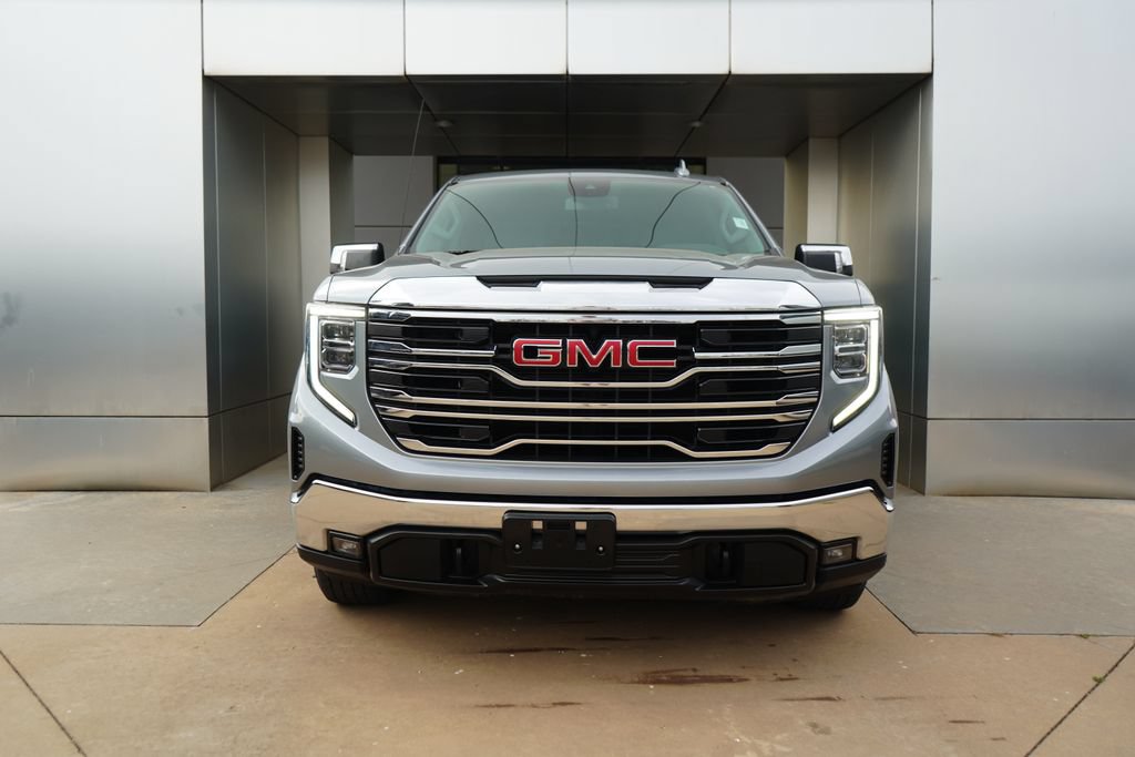 Used 2024 GMC Sierra 1500 SLT RWD image 3