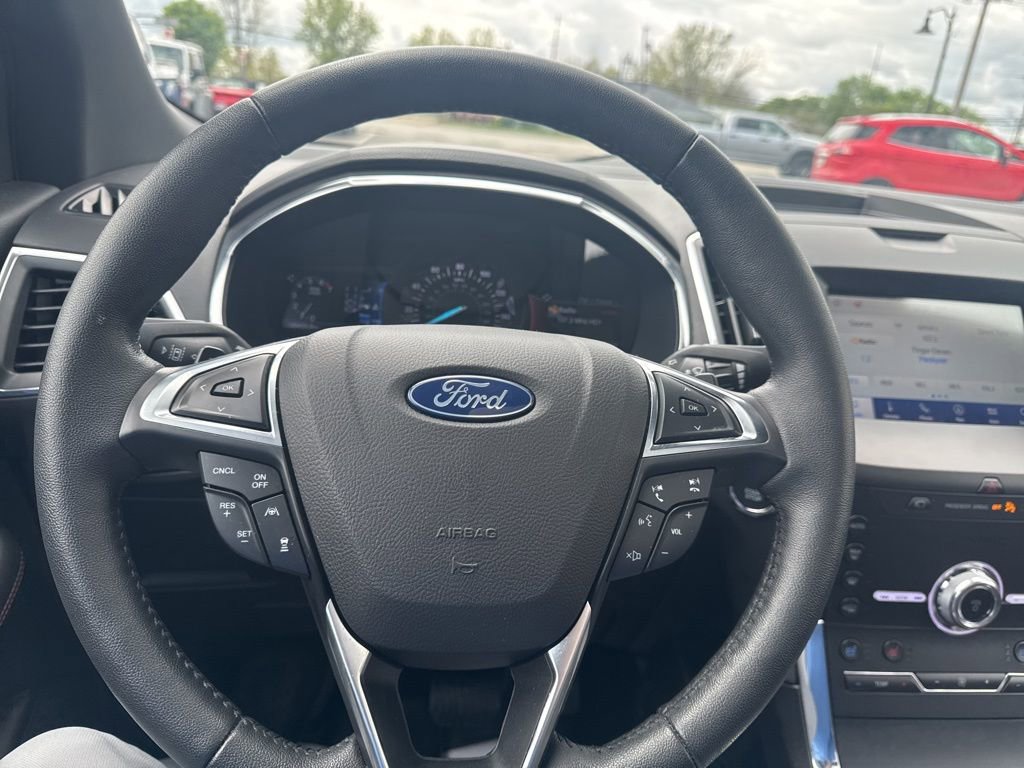 Certified 2020 Ford Edge Titanium w/ Equipment Group 301A AWD/4WD image 16