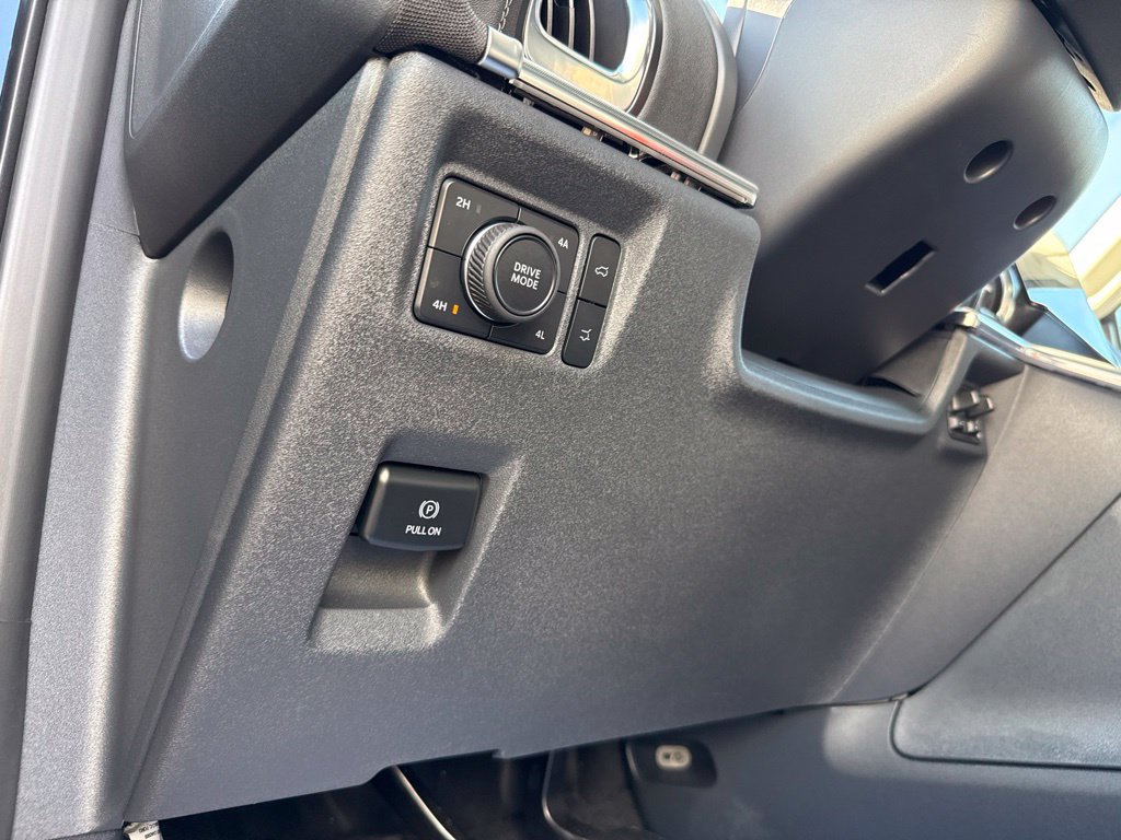 Certified 2025 Ford Expedition Platinum AWD/4WD image 26