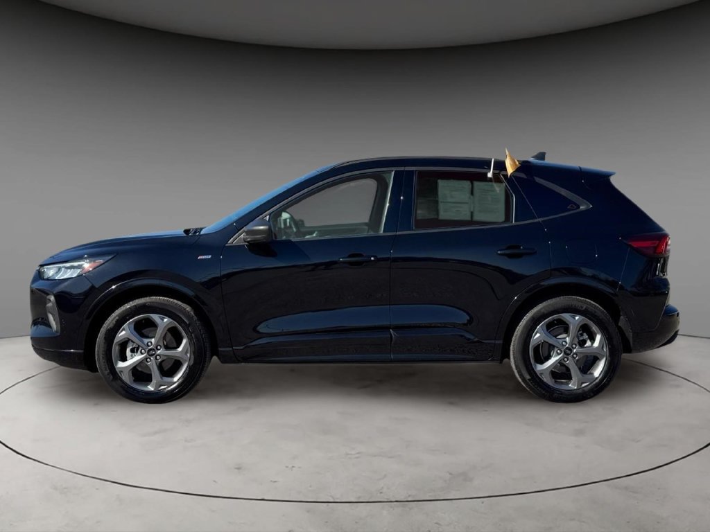 Certified 2024 Ford Escape ST-Line w/ Tech Pack #1 AWD/4WD image 8