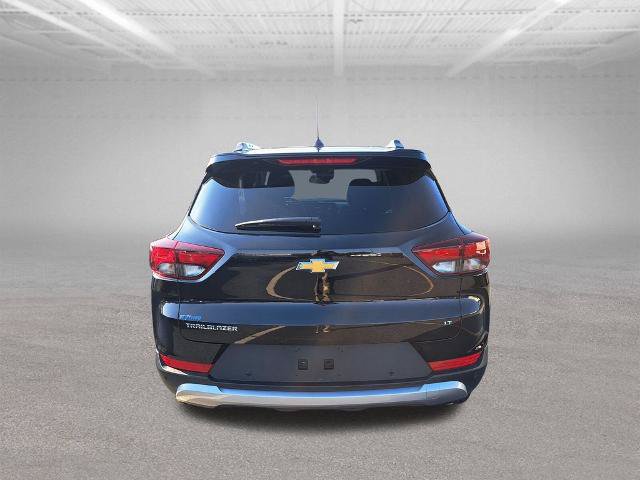 Used 2026 Chevrolet TrailBlazer LT w/ Driver Confidence Package FWD image 3