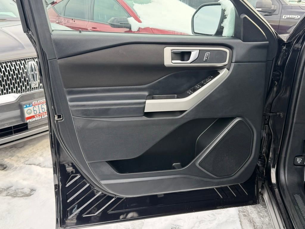 Certified 2020 Ford Explorer XLT w/ Comfort Package image 10