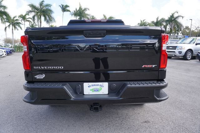 Used 2023 Chevrolet Silverado 1500 RST image 2