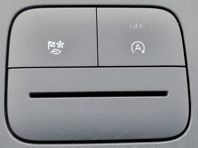 Certified 2020 Ford Escape SE FWD image 8
