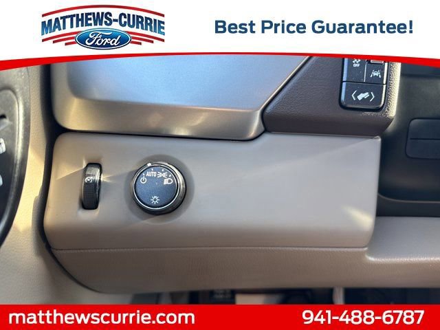 Used 2019 Chevrolet Suburban LT image 27