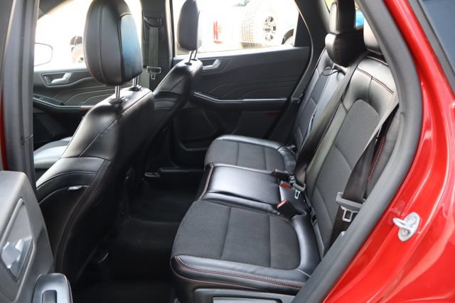 Certified 2025 Ford Escape ST-Line Select AWD/4WD image 27