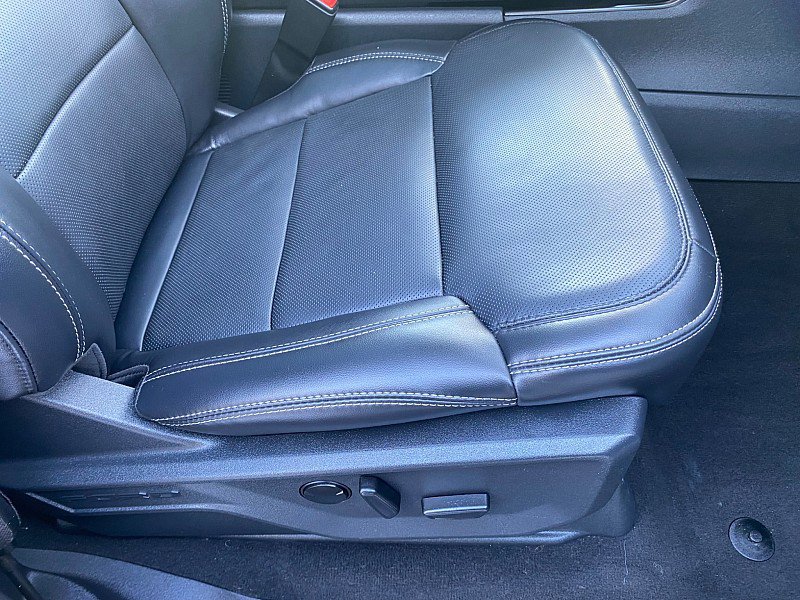 Certified 2025 Ford Expedition Max Platinum image 32