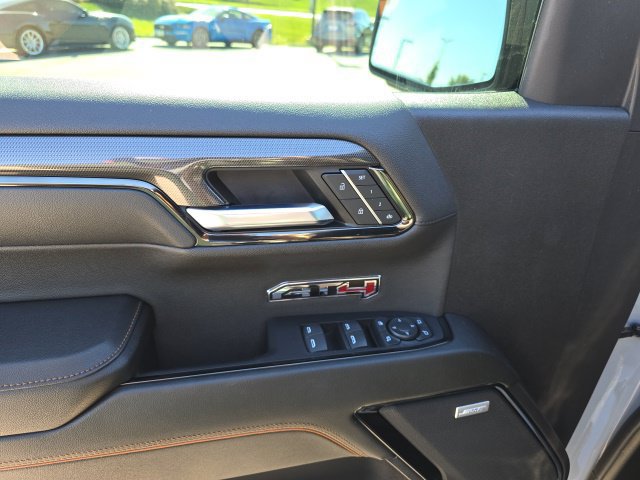 Used 2024 GMC Sierra 1500 AT4 w/ Technology Package AWD/4WD image 12