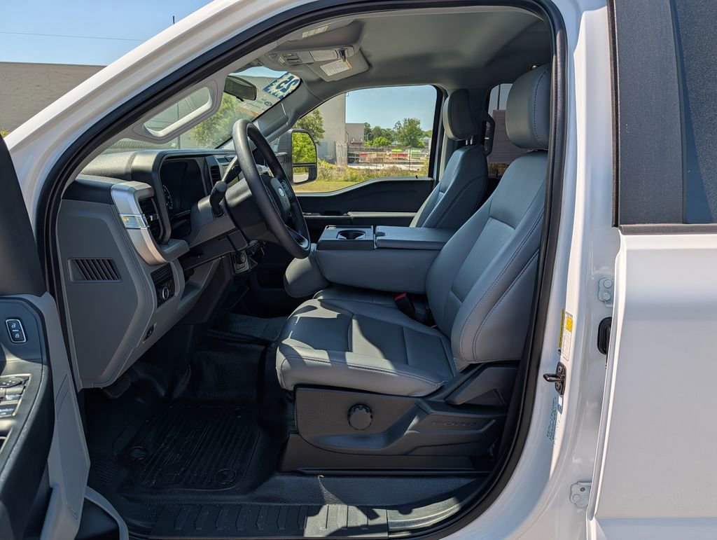 Certified 2025 Ford F350 XL w/ XL Chrome Package AWD/4WD image 35