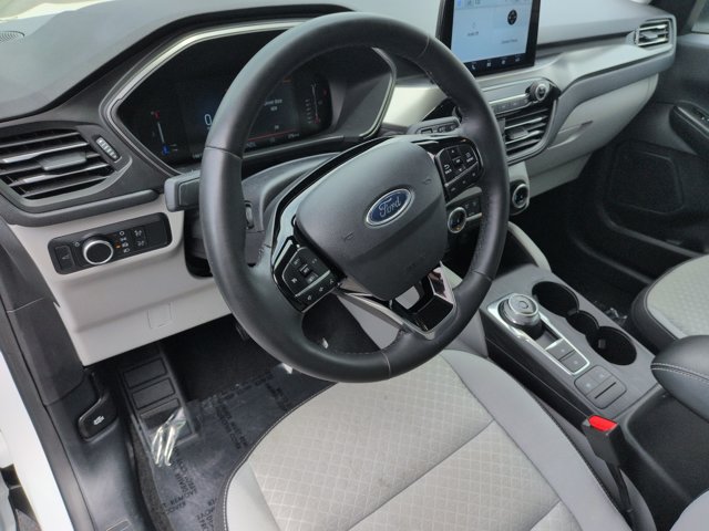 Certified 2023 Ford Escape Active AWD/4WD image 10