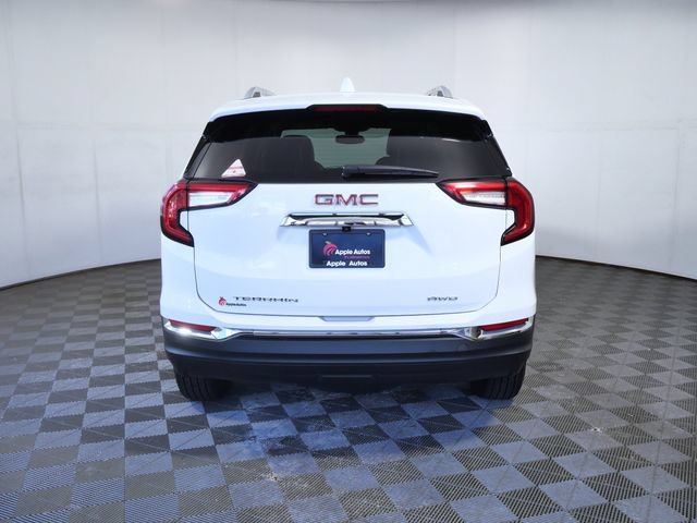 Used 2024 GMC Terrain SLT AWD/4WD image 7