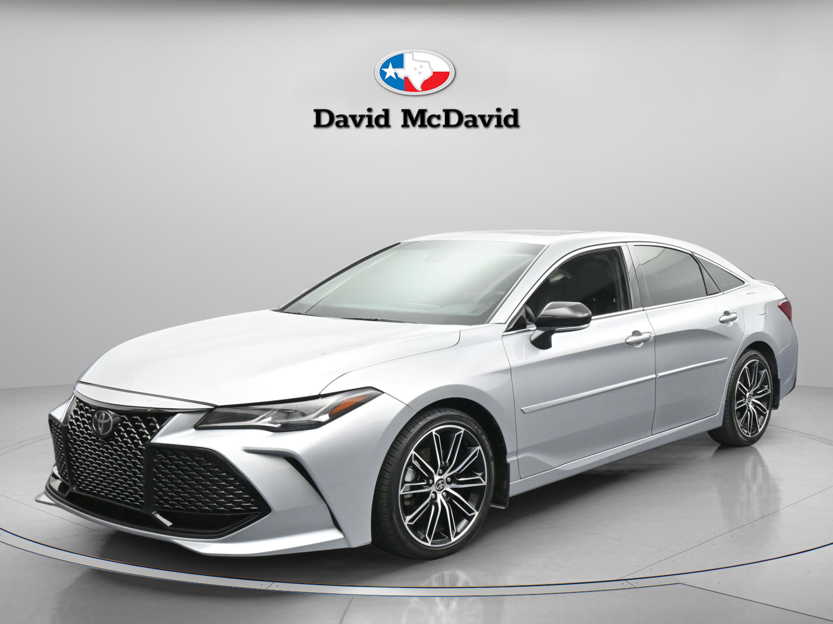 Used 2022 Toyota Avalon Touring image 4